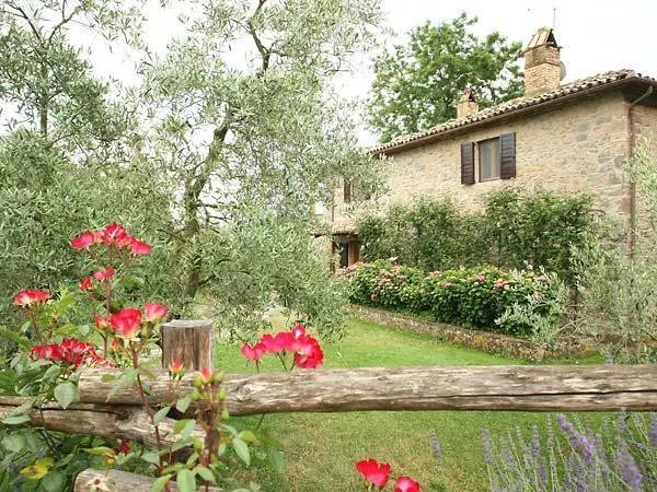 Relax and history in our charming villa in Umbria