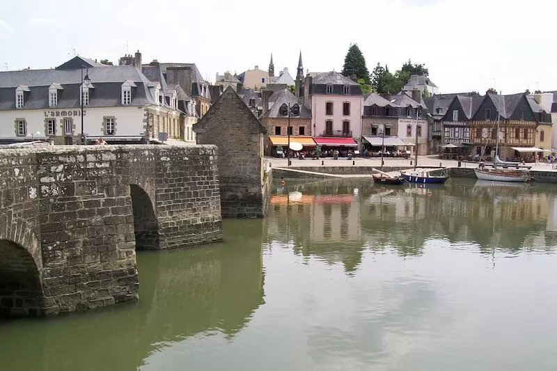 Quiet duplex apartment in the heart of the Saint-Goustan district