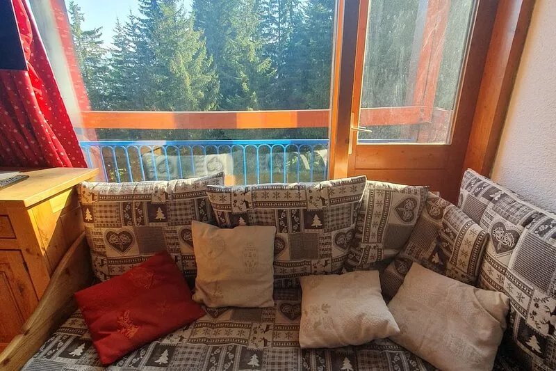 ARC 1800: 4-bedroom apartment, chalet style, ski-in/ski-out, Mont Blanc view