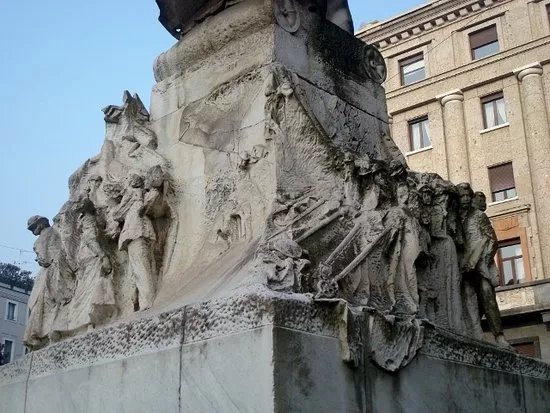 Monumento a Felice Cavallotti