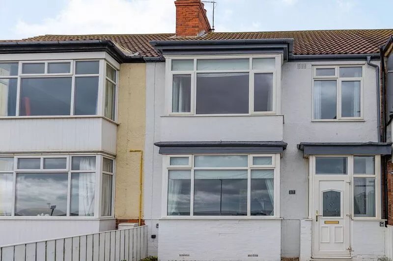 SEA VIEW HOUSE, family friendly, country holiday cottage in Hornsea