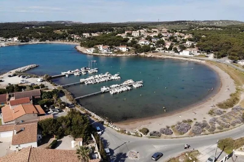 Villa pieds dans la mer de la Côte bleue