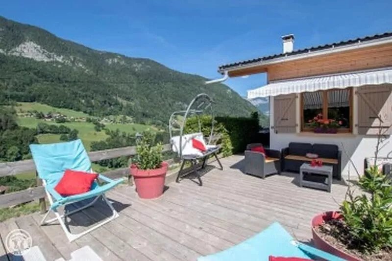 Chalet Haute Savoie quiet jacuzzi wifi near Lake Annecy