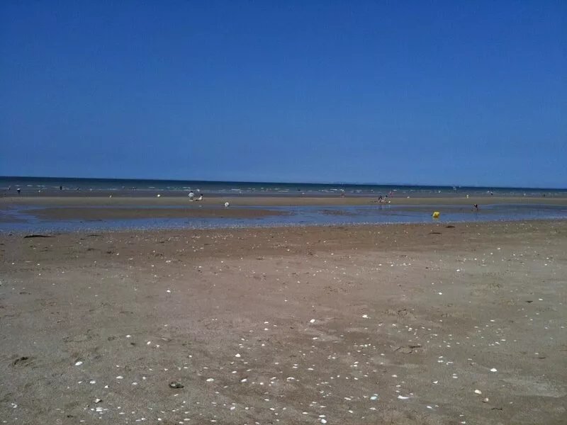 3-ROOM HOUSE NEAR CABOURG - LARGE PLOT - 800 M FROM THE BEACH