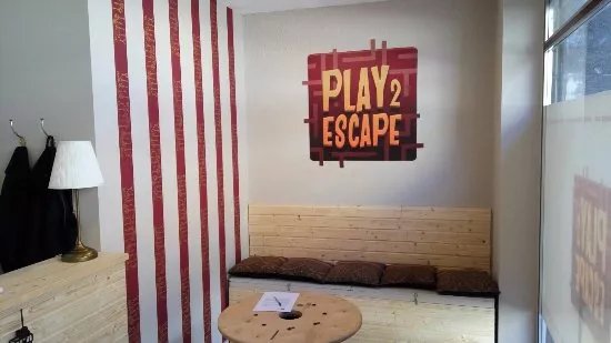 Play2Escape