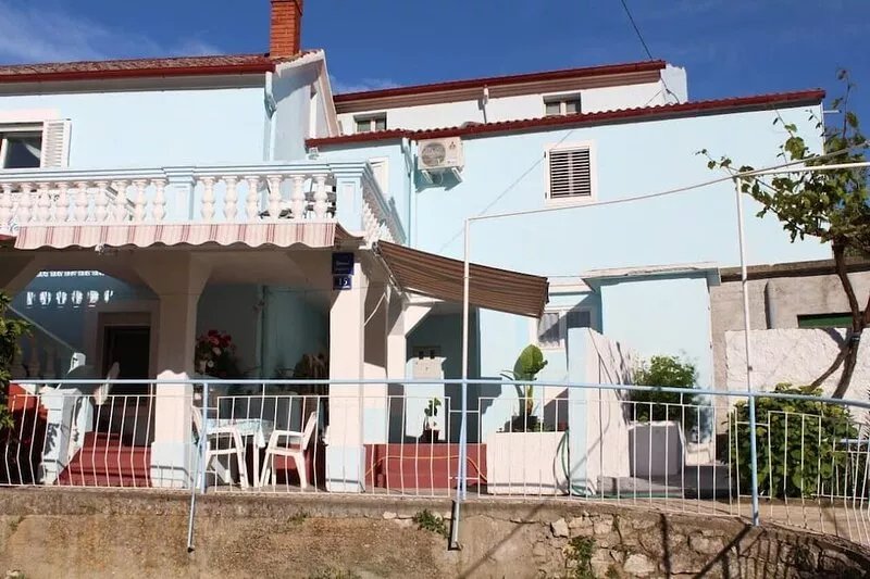 Two bedroom apartment with terrace Lukoran, Ugljan (A-11672-a)