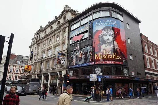Sondheim Theatre