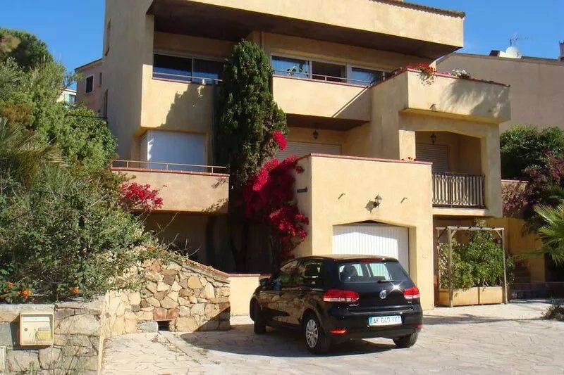 Studio 22M2 CALVI lot the hills N ° 42