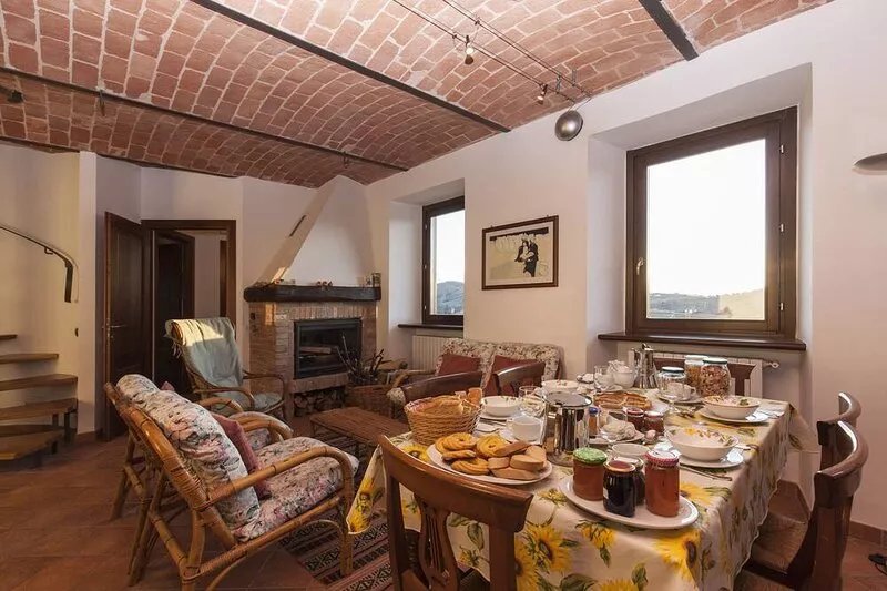 Sweeping Vineyard Views from Your 3 Beedroom Getaway - CIR ************  401383