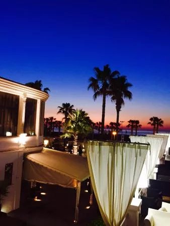 Akuarela Beach Club
