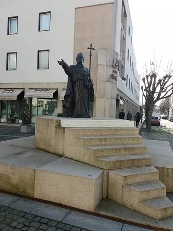 Estatua De Dom Frei Bartolomeu Dos Martires