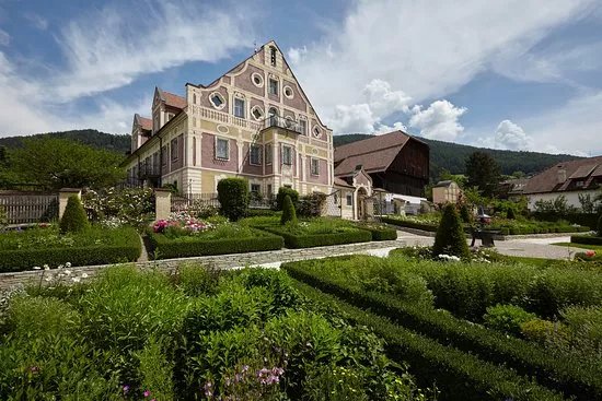 Sudtiroler Volkskundemuseum / Museo degli usi e costumi