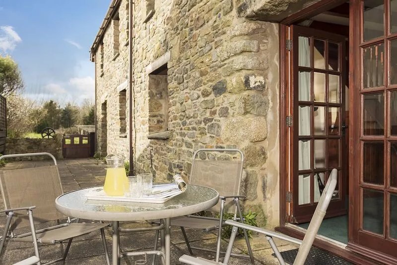 Bright cosy cottage in St. Agnes close to the beach