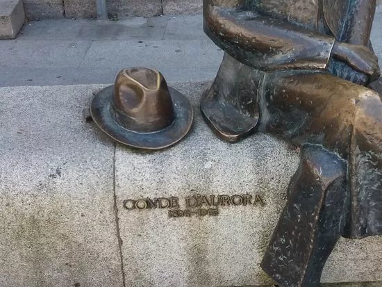 Monumento ao Conde d'Aurora
