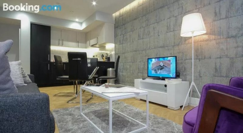 Antilla Luxury Apartments - 10 Mins Walk To New Street Station