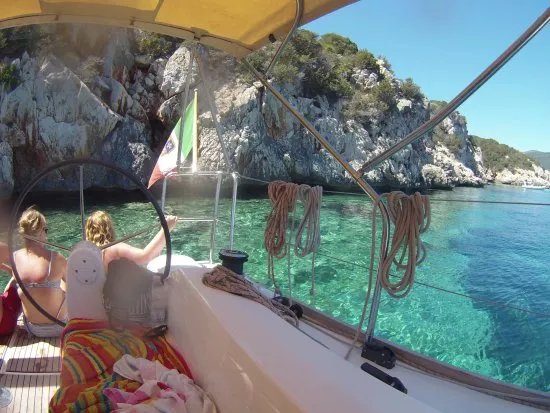 Cruise Sail Charter