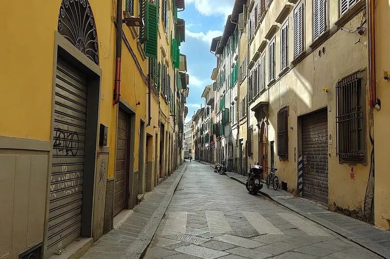 Close to the Duomo and the Uffizi, welcoming and independent on the ground floor