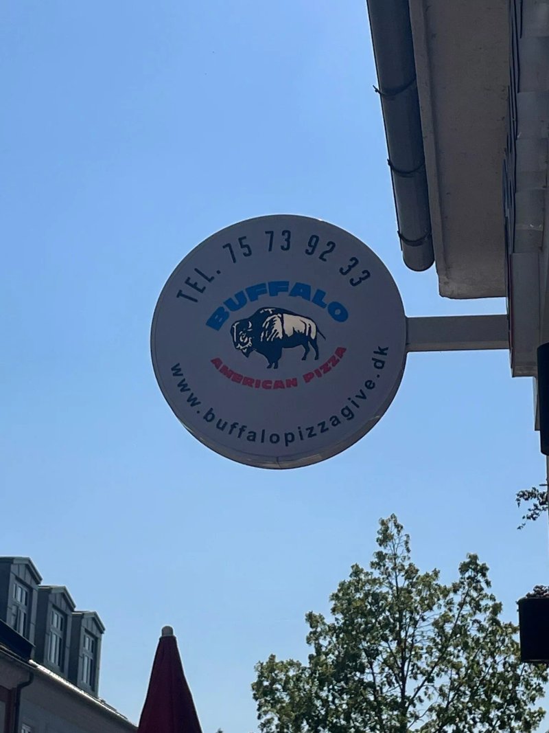 Buffalo American Pizza