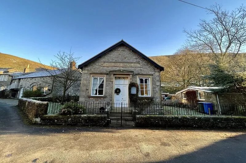 The Old Chapel, Buckden, The Yorkshire Dales. Pets welcome. Garage and garden.