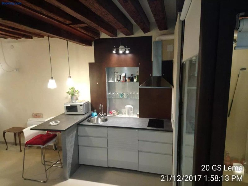 Studio Apartment San Marco 1825 fully sanitzd