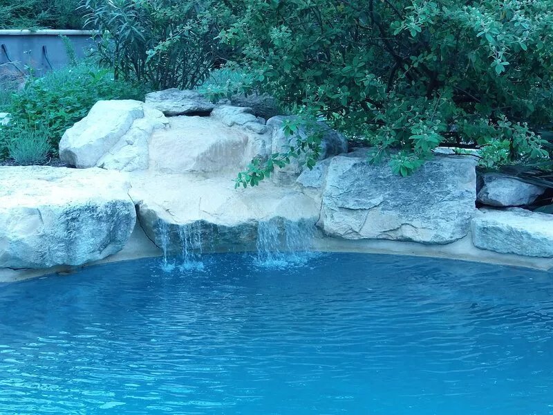 Apartment 2 independent, air-conditioned rooms on ground with swimming pool