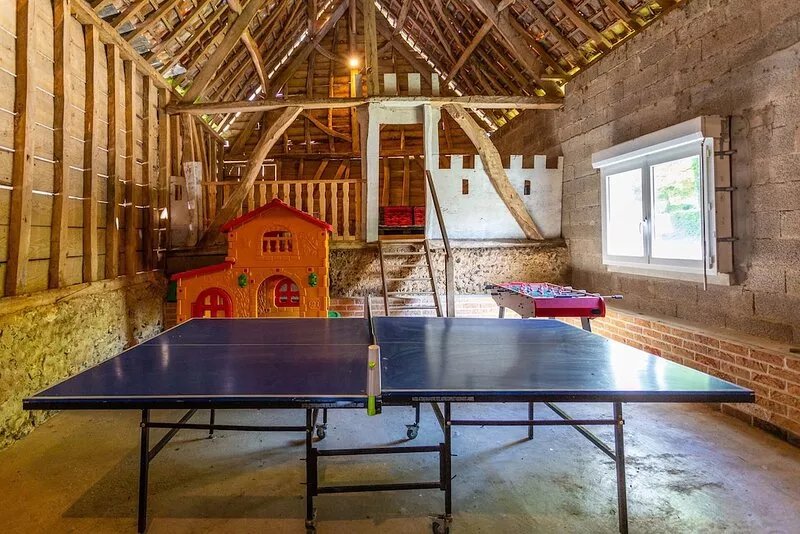 Farm cottage, games room and jacuzzi and sauna option, near Touquet beach