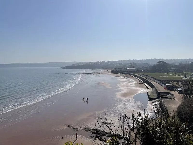 2 bedroomed town house, 2 mins walk from Goodrington Beach, sleeps 4.