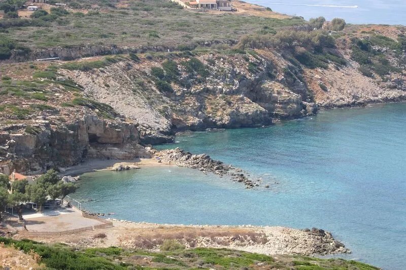 Stylish LOTUS villa, private pool, near beaches, restaurants in Prines Rethymno.