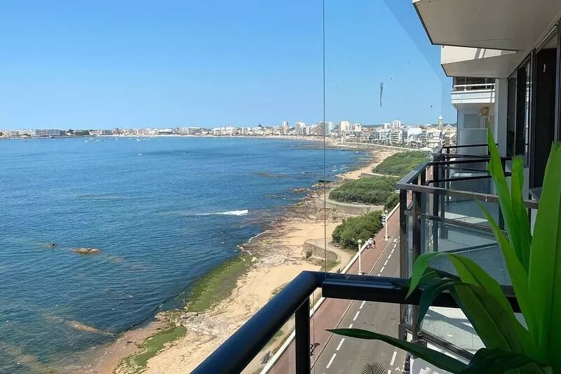 Beautiful Apartment, Embankment, Exceptional View, Sea View