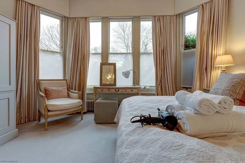 Rawlinson Road 10B | Oxford Holiday Let | 2 Beds & Sleeps 4