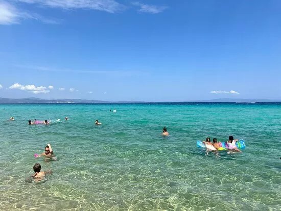 Okto Bar On The Beach