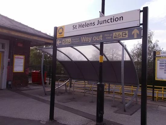 St. Helens Junction Railway Station