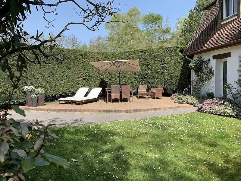AUTHIE BAY GUEST HOUSE IN THE HEART OF 2 HECTARS PARC