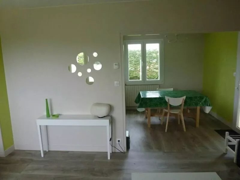 Beachfront house with enclosed garden of 600 m2