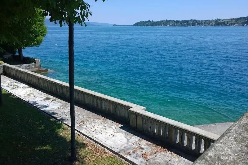 Garda lake Salò Luxury apartment old romantic family Villa, terrace garden