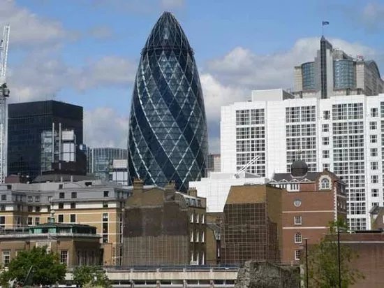 30 St Mary Axe (The Gherkin)