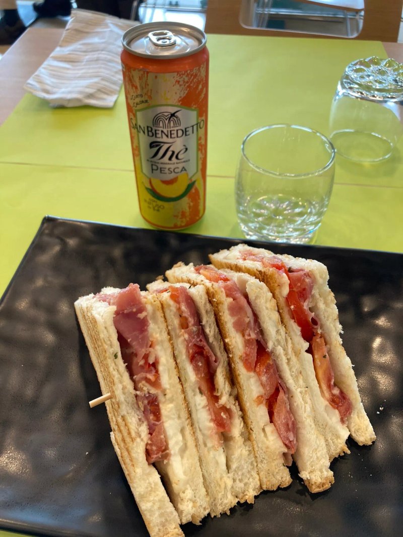 Miro Lounge Bar