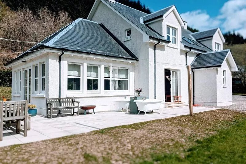 Feochan Bheag - sleeps 10 guests  in 5 bedrooms