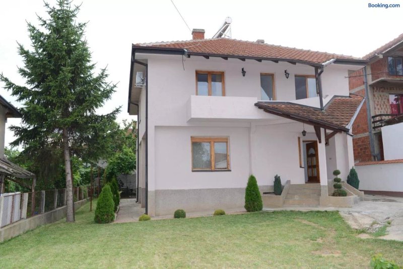 Prenociste Vila Tasic