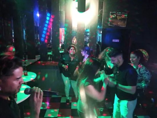 Disco Pub Talent