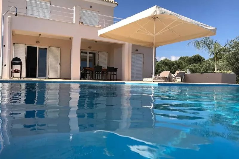 Luxurious Villa in Kamaria Peloponnese