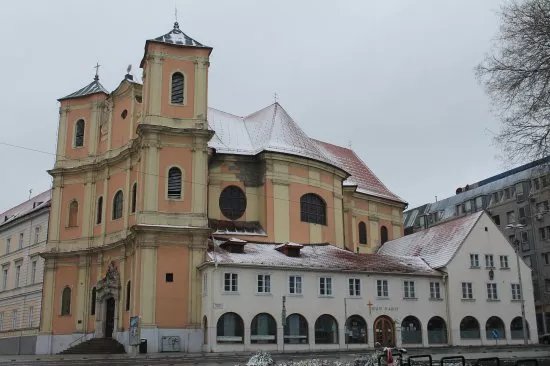 Hurban Square (Hurbanovo namestie)