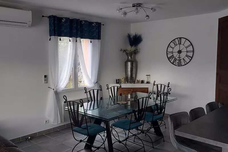 pleasant house for holidays with friends or family in Provence