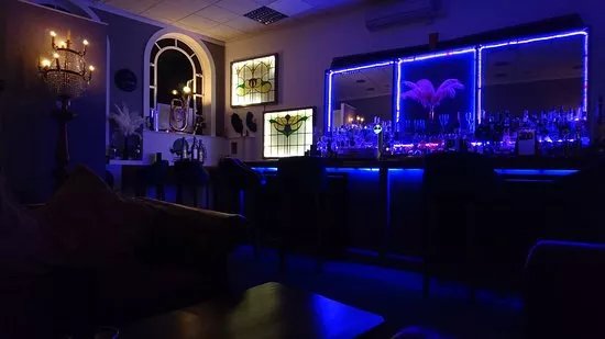 Banks Lounge Bar