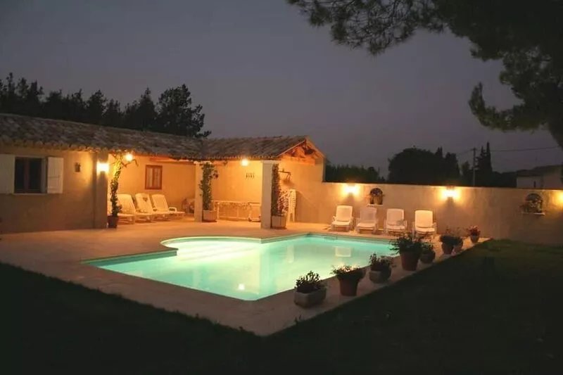 Rental Magnificent Provencal farmhouse of espiguette in a regional park Alpille