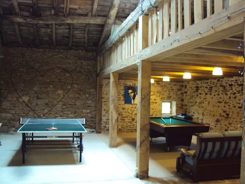 Newly-renovated countryside gite, shared use of swimming pool and games room