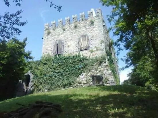 Castello dei Fieschi di Zumaglia