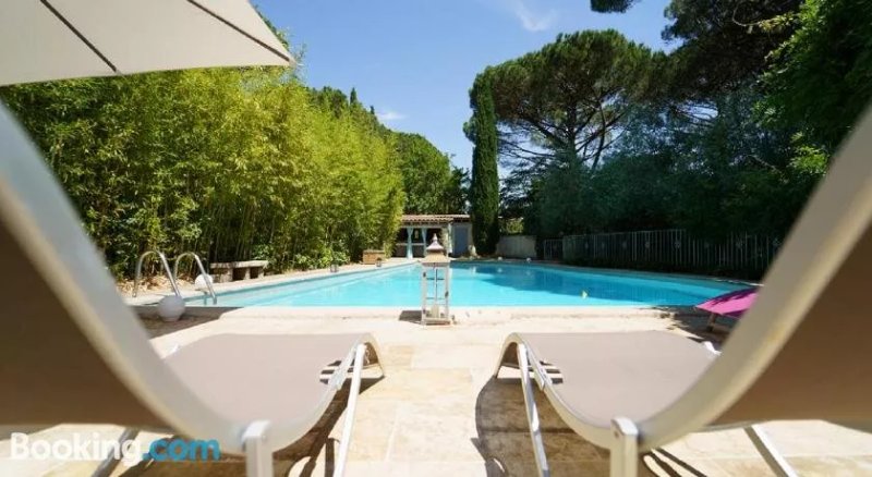 Gites Avec Piscine La Bastide Des Pins