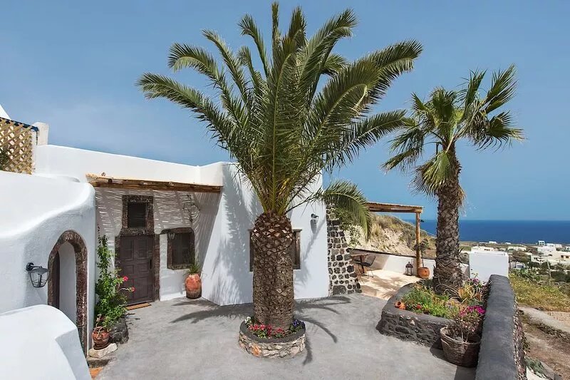 Old Vourvoulos Houses - Santorini - Stylish House for 4-6!