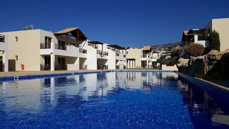 Wonderful studio with double bed, kitchen & shower room, sunny balcony